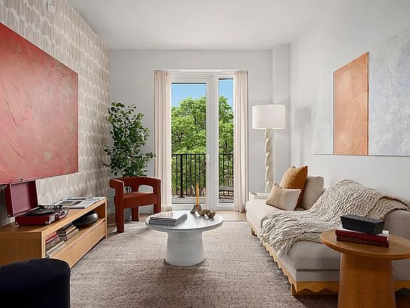 4th image of 249 Willoughby Ave APT 9K