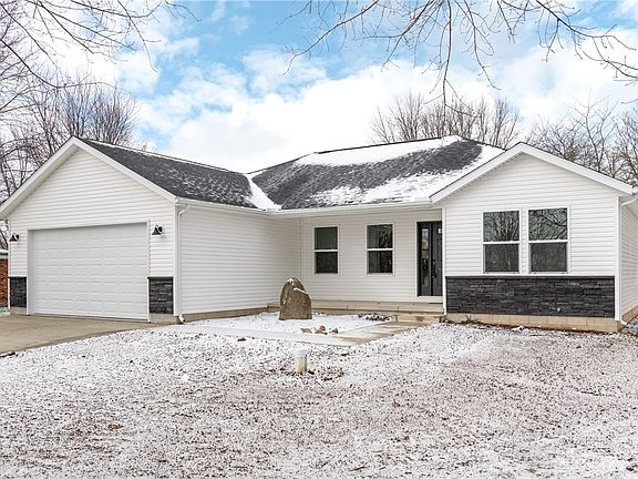 4th image of 1389 Leon Dr