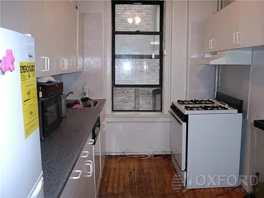 Sold by Oxford Property Group | media 3