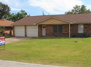 6322 Olson Ln, Pasadena, TX 77505