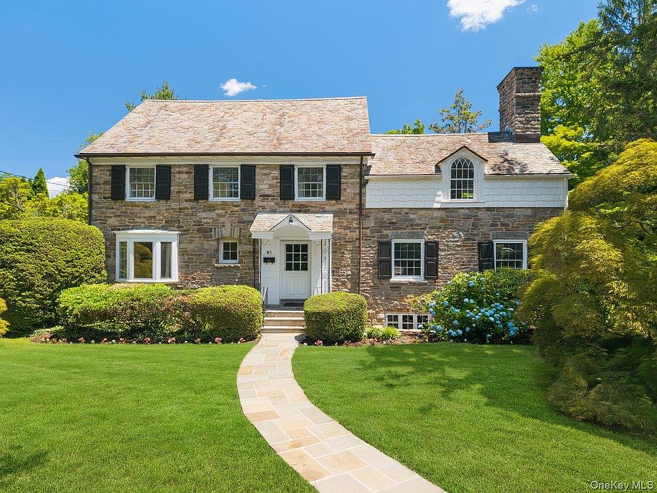 1st image of 91 Larchmont Avenue