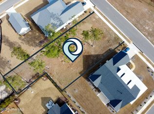 114 Anchors Away Rd, Hampstead, NC 28443