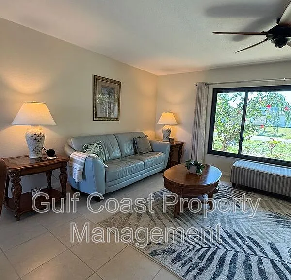 3185 Clifford St — Photo 9