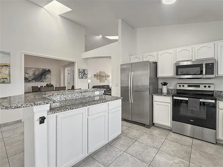 2512 Oneida Loop — Photo 12