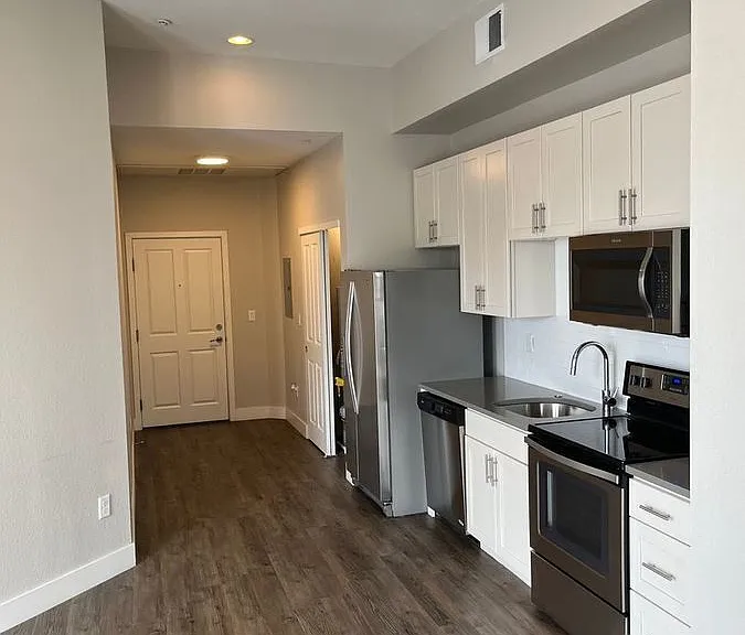 2905 W 25th Ave #204 — Photo 10