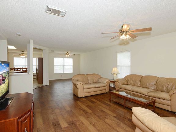 4th image of 1668 Royal Palm