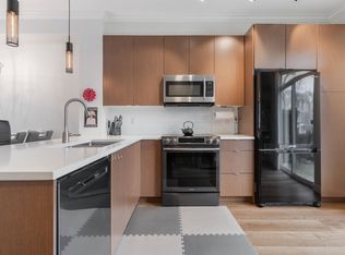 19505 68a Ave #118, Surrey, BC