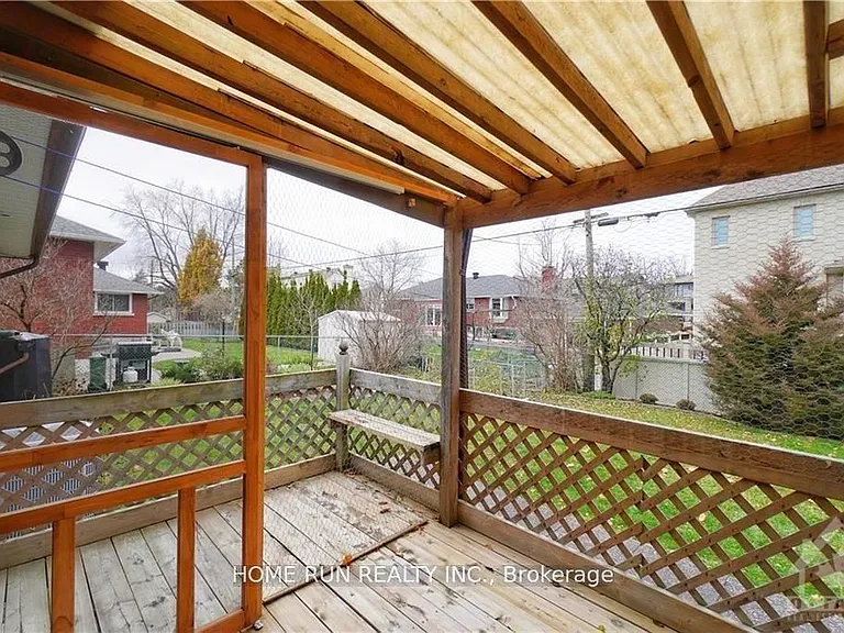 39 Epworth Ave — Photo 24