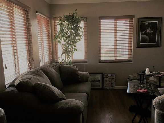 3rd image of 1068 Country Club South Blvd