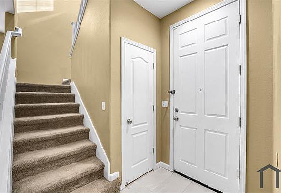 4th image of 3245 Portage Way