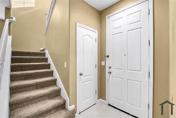 3245 Portage Way — Photo 4