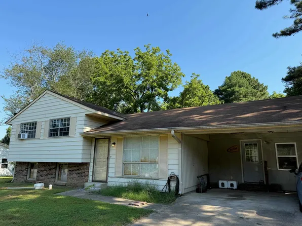 1304 Dana Debbie St, Jonesboro, AR 72405