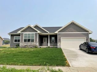 1920 Grieg Dr, Mount Horeb, WI 53572