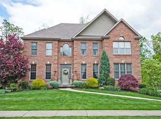 157 Oakview Dr, Cranberry Township, PA 16066