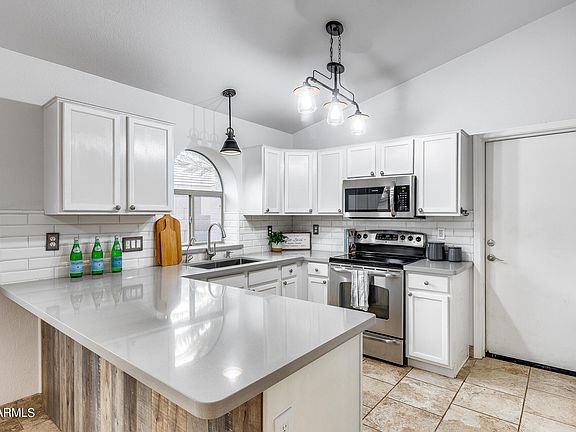 2nd image of 10253 W PATRICK Lane