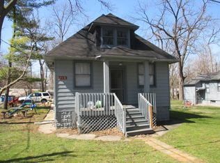 6N988 Wabash Ave, St Charles, IL 60174