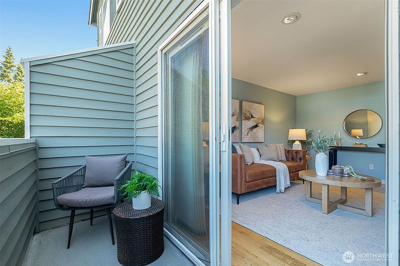 4th image of 8504 29th Avenue NW