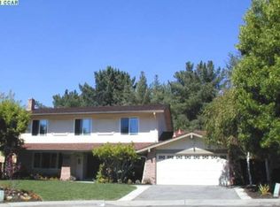 47 Corte Royal, Moraga, CA