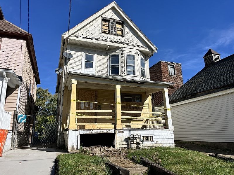 1st image of 66 Kermit Ave