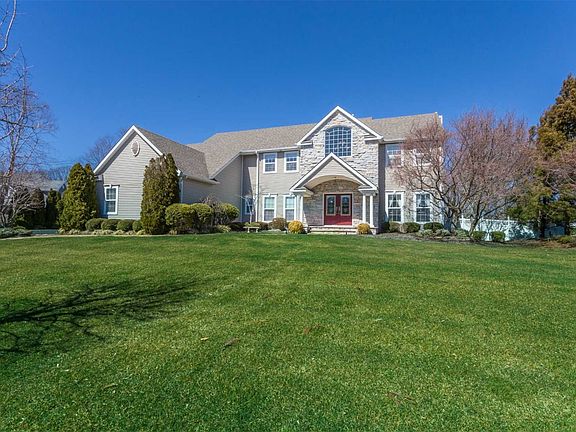 2nd image of 1 Dandelion Ct