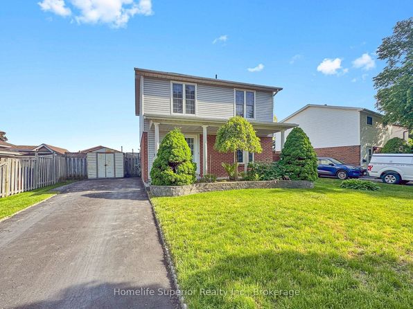 1057 Exeter St, Oshawa, ON L1G 7G9