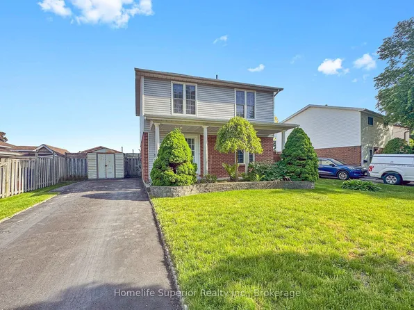 1057 Exeter St, Oshawa, ON L1G 7G9