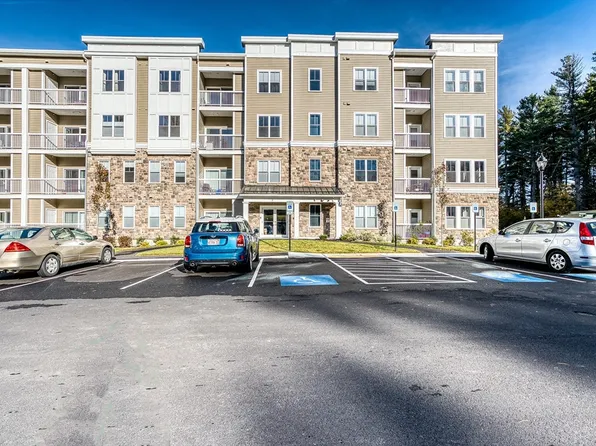 2 Winslow Ln Unit 201, Grafton, MA 01536