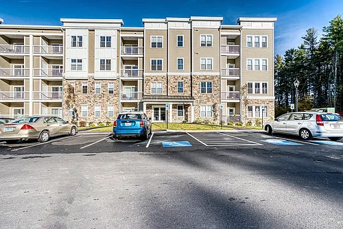 2 Winslow Ln #201 Photo 1