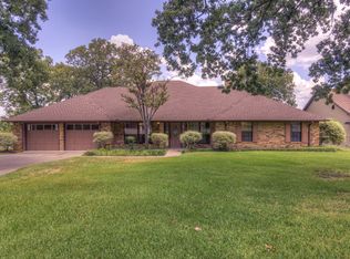 5495 Impala Point Dr, Athens, TX 75752