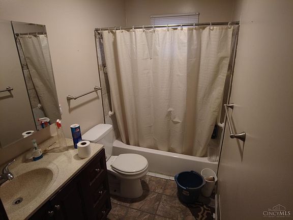 5th image of 4807 Chalet Dr