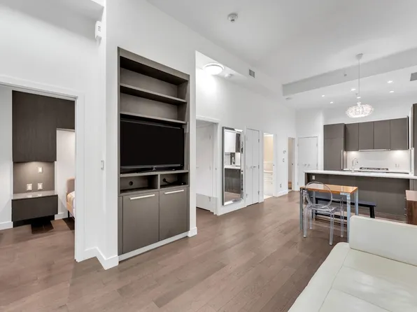 268 W 1st Ave, Vancouver, BC V5Y 3T2