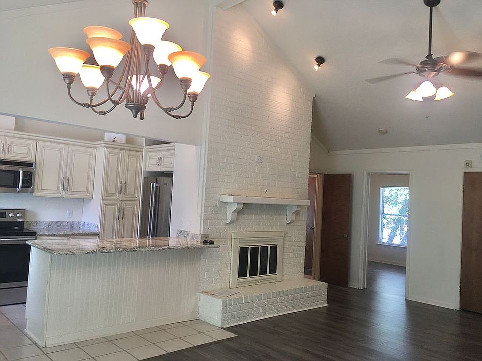 1st image of 817 Old Metairie Pl