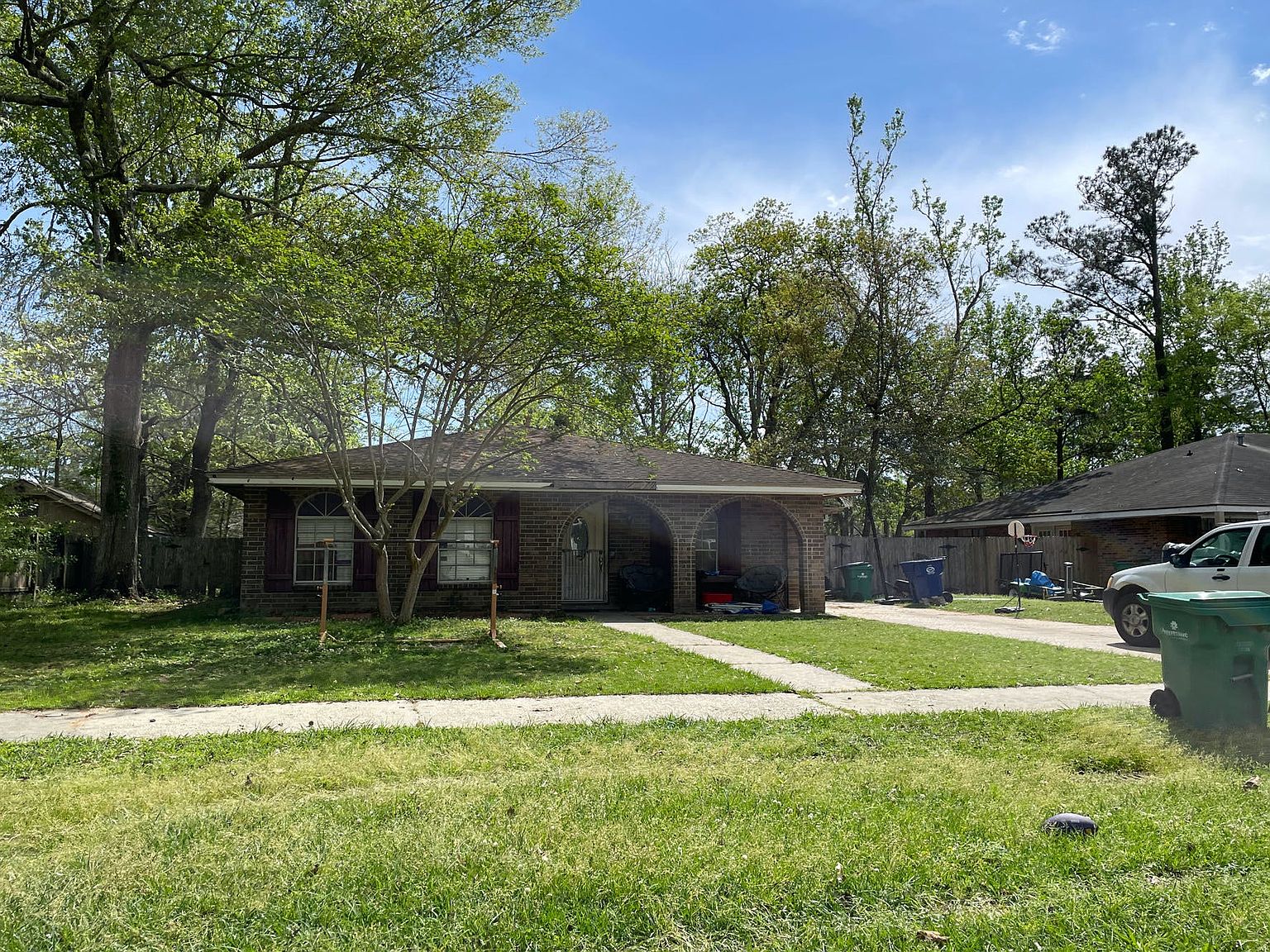 220 W Hickory St, Mandeville, LA 70471 Zillow