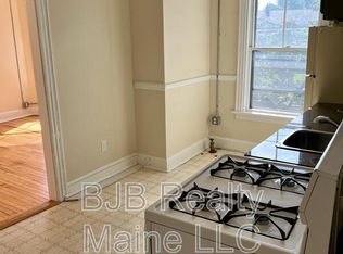 221 Woodford St APT 8, Portland, ME 04103