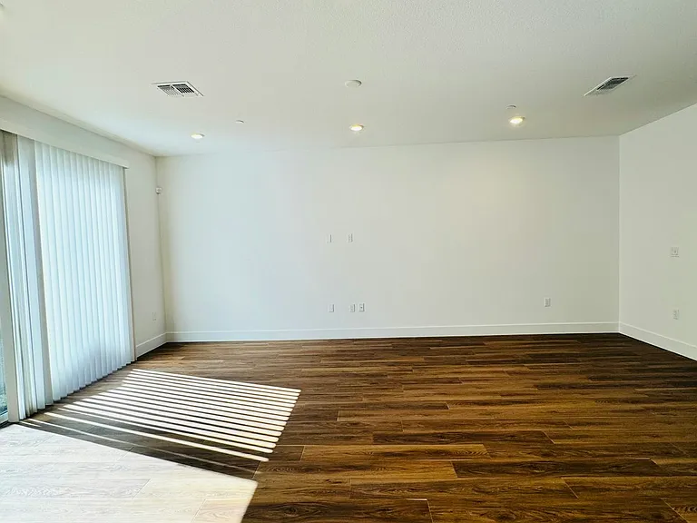 416 N Mendocino Way — Photo 9
