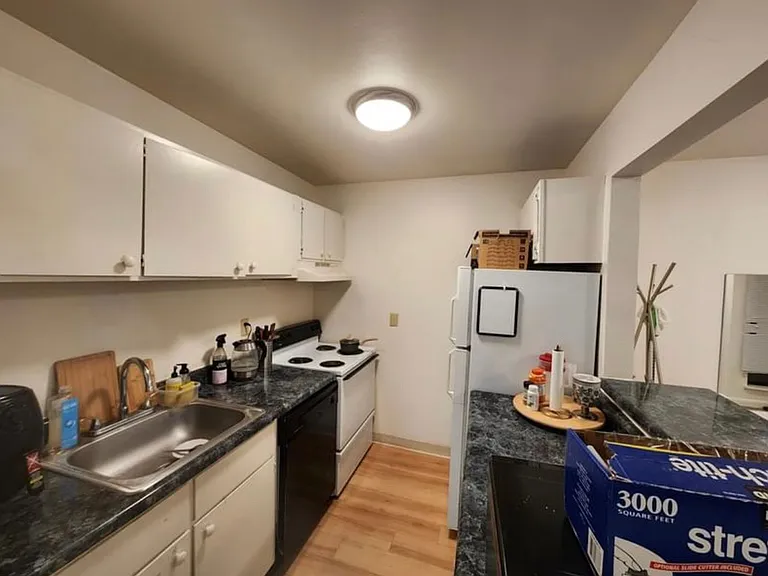 University Park Apartments near Cornell University — Photo 127