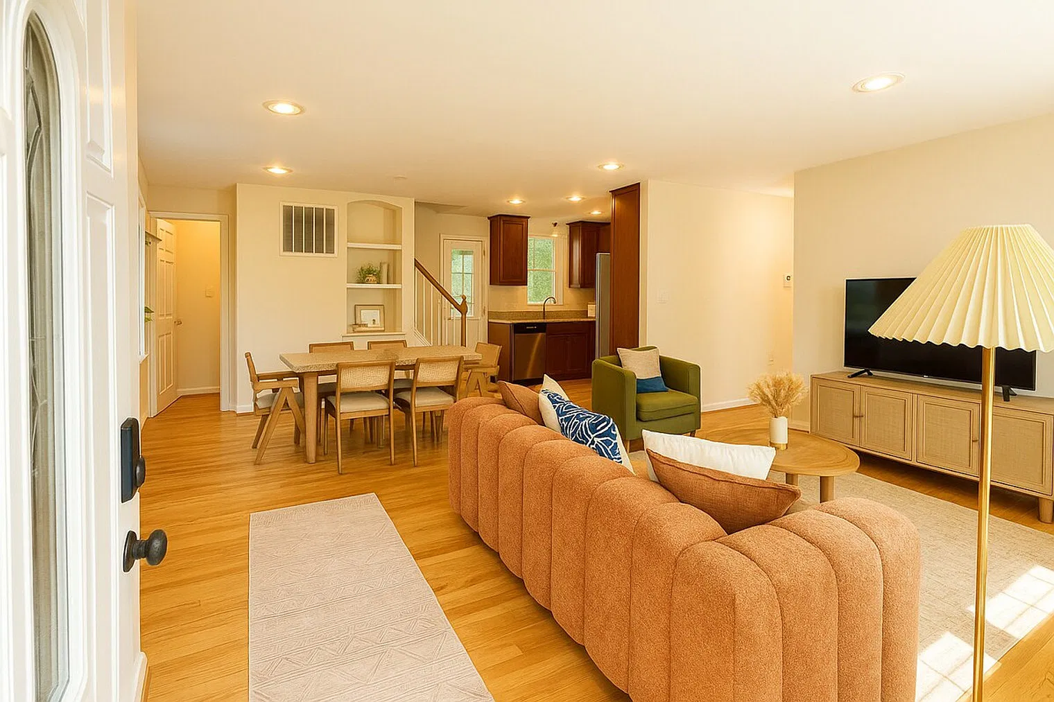 5 bed, 4.0 bath, $8,708 — Photo 2