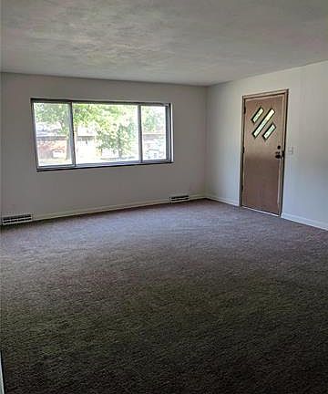 5th image of 1 Dogwood Ln