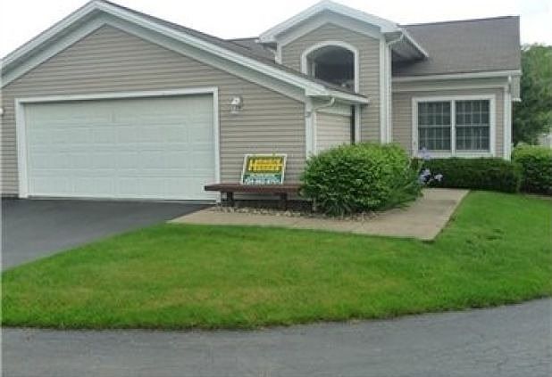 1st image of 33 Golfwood Dr