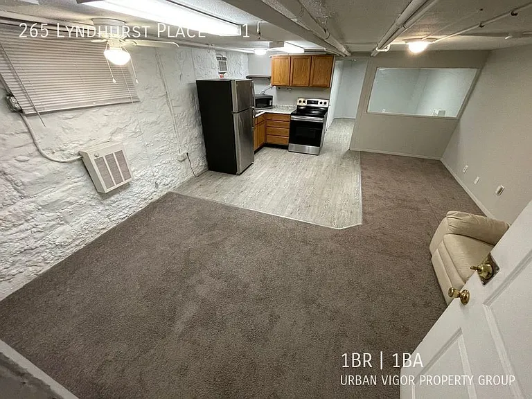 265 Lyndhurst Pl #1 — Photo 2