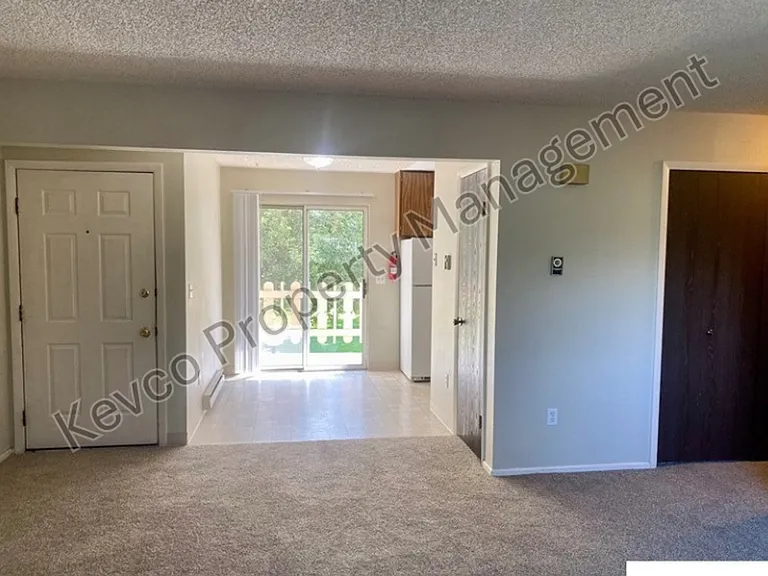 1024 E Swallow Rd #C321 — Photo 3
