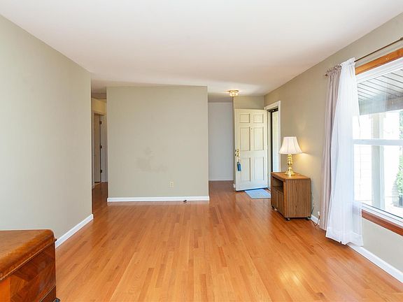 5th image of 1236 Green Falls Dr