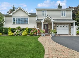 2659 Karen St, Bellmore, NY 11710