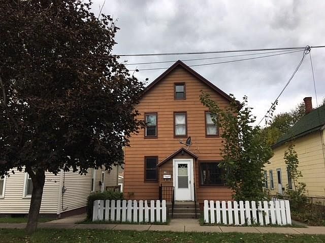 1st image of 530 W 19th St