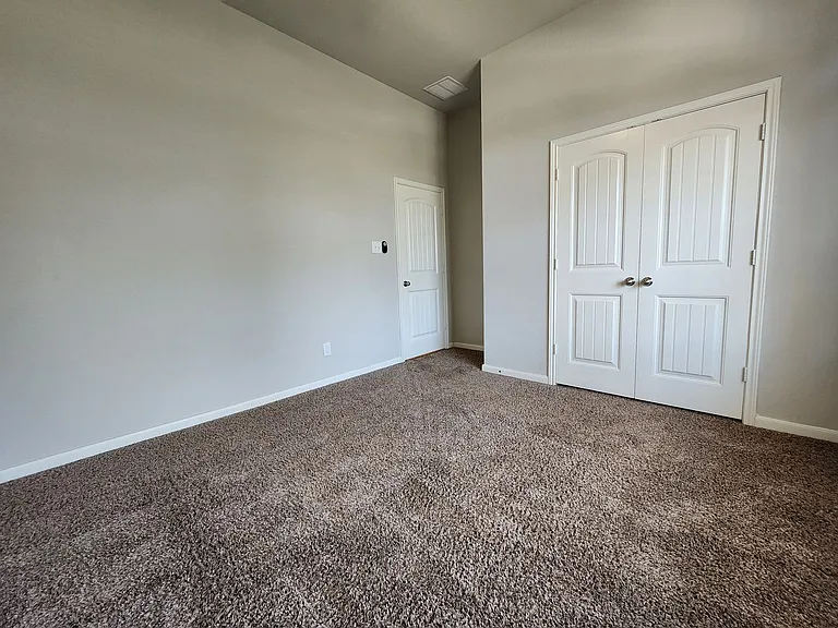 338 Oak Creek Way — Photo 31