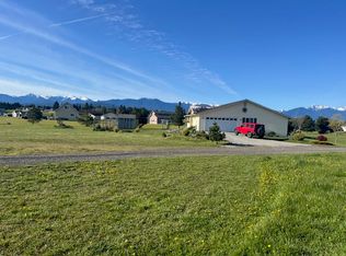 394 Lotzgesell Rd, Sequim, WA 98382