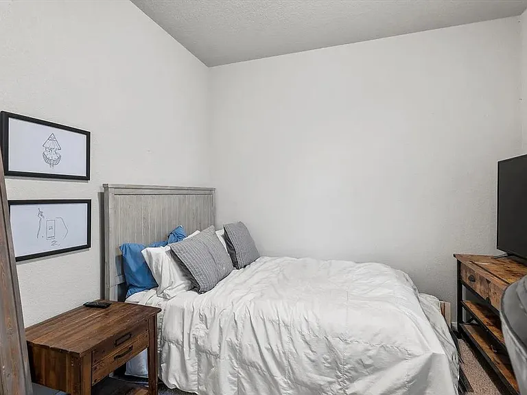 129 Jubilee Dr — Photo 22