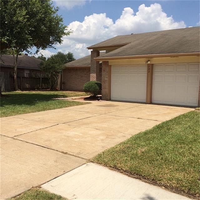 1st image of 702 Dalewood Dr