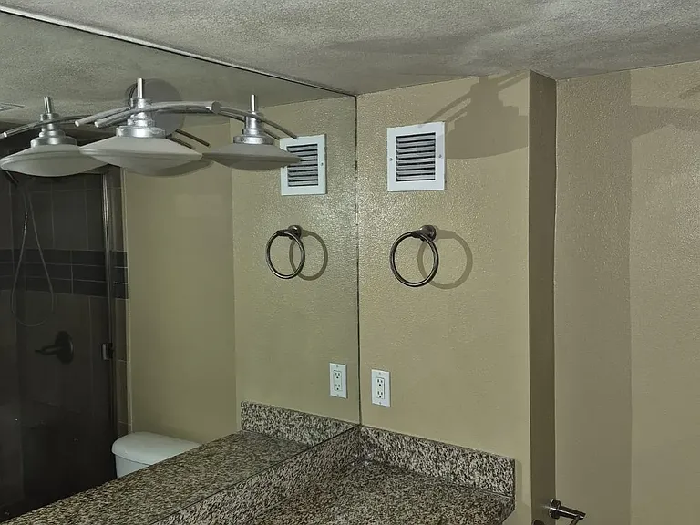 801 National City Blvd #1011 — Photo 4