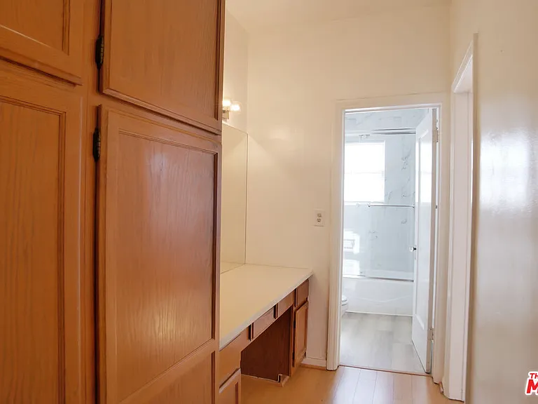 611 S Cloverdale Ave #305 — Photo 16